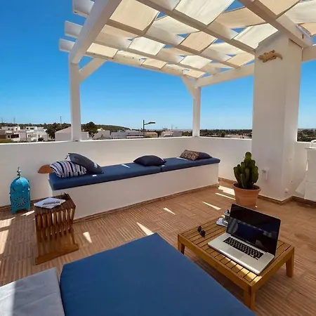 Acoteia Algarvia Perto De Excelentes Praias Vakantiehuis