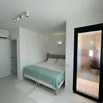 בית נופש Acoteia Algarvia Perto De Excelentes Praias קסטרו מארים